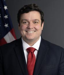 美国首次出来回应了！对于中日博弈，11月21日，美国务院副发言人皮戈特表示，对美