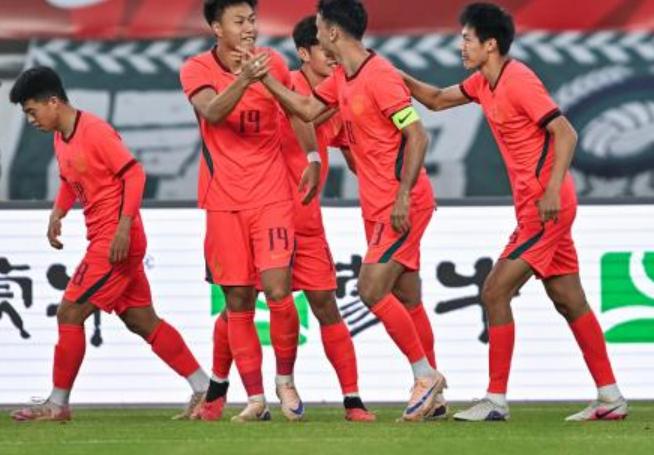 北京时间6月15日16：00，中国U23将和中国香港U23进行第二场热身赛！