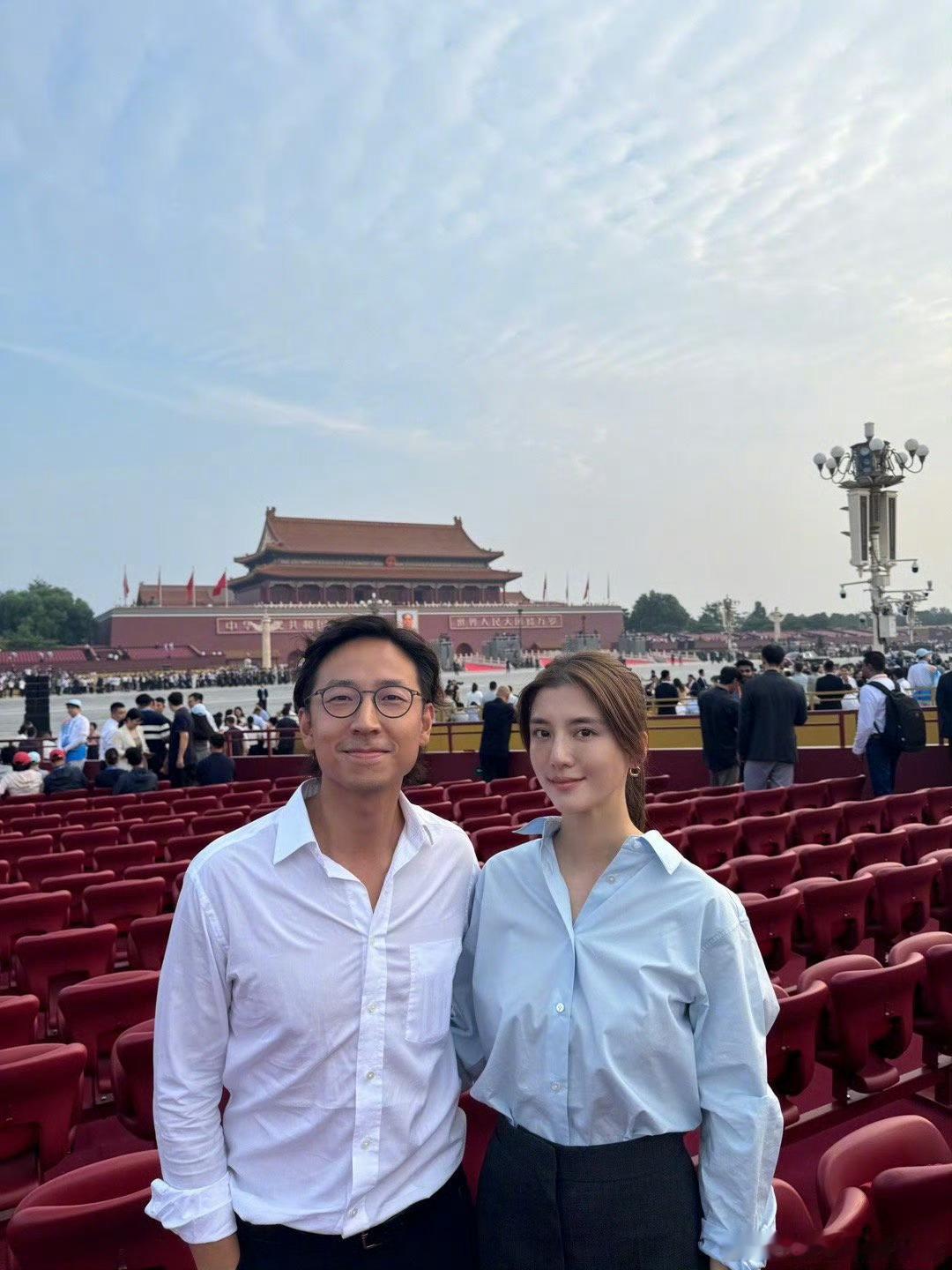 去现场观礼的明星羡慕可以今天去现场观礼的每一个人，好羡慕，看直播都好震撼[打ca