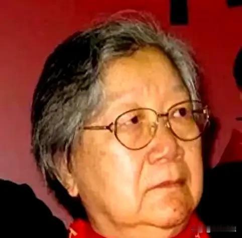 先说结局：2022年，92岁的刘思齐，长眠在杨开慧陵园旁。她说过一句话：“