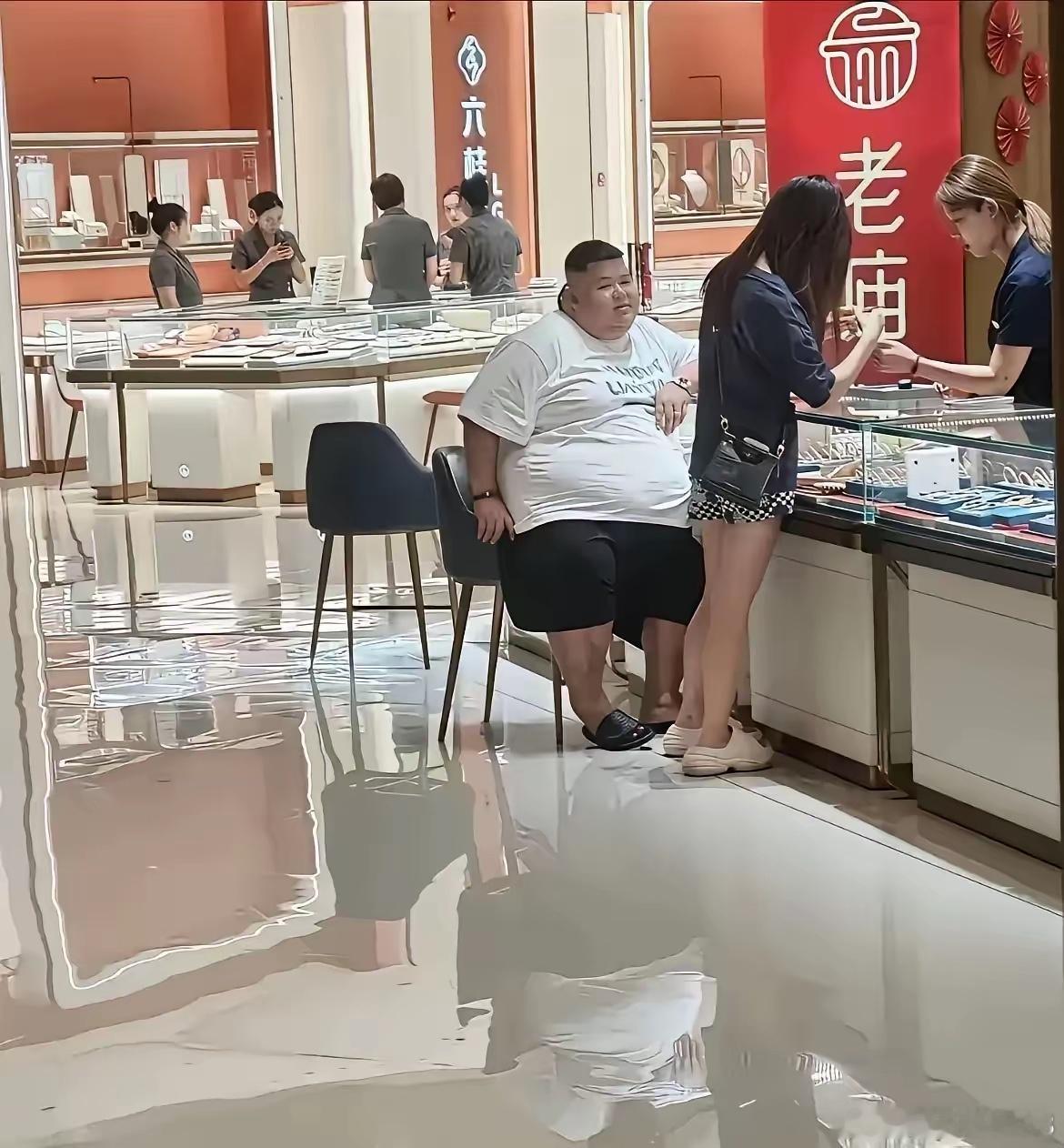 这大概就是爱情的样子吧，不在乎外表