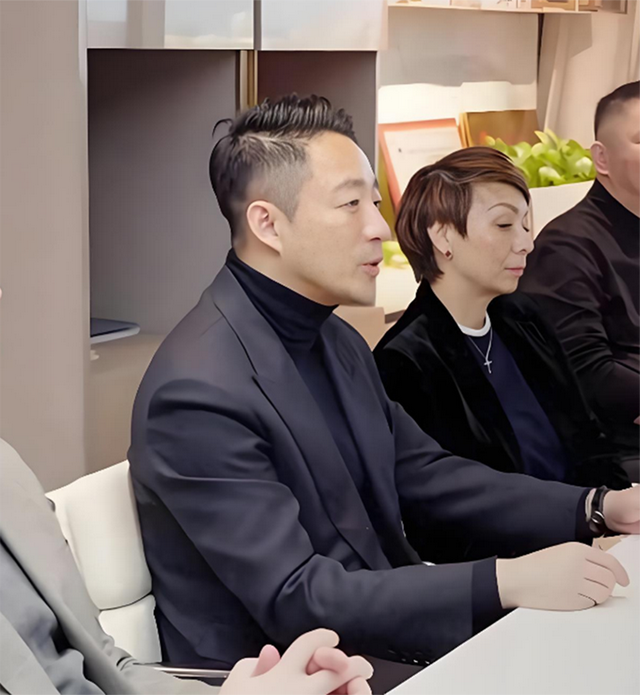S妈又闹腾了!控诉汪小菲让孩子断联S家,汪小菲友人回应打脸S妈