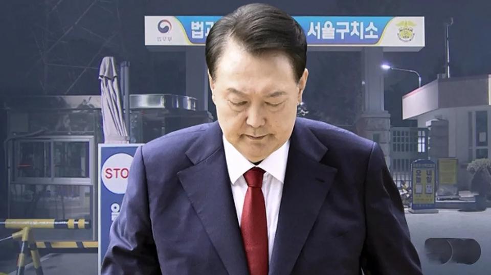冬天，尹锡悦曾经在首尔看守所入住52天，体会了冰冻三尺。夏天，37度的看守所