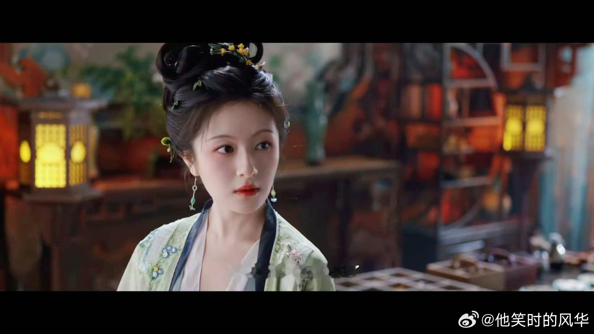 李兰迪肤如凝脂面若桃花具像化终于懂什么叫“肤如凝脂”了！她的皮肤像裹着层柔光，