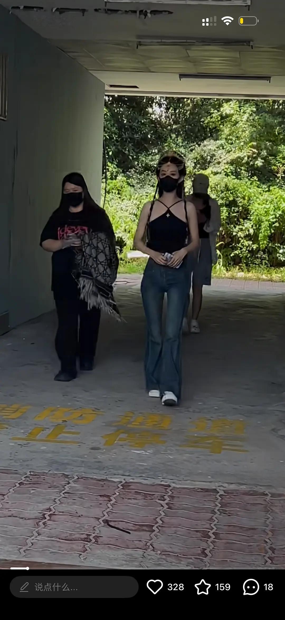 孟子义的身材比例这么虐的吗？