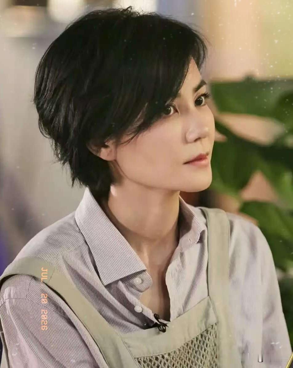 谢贤去世，让王菲面临一个难题。谢贤的葬礼，王菲会不会参加？要不要参加？以什