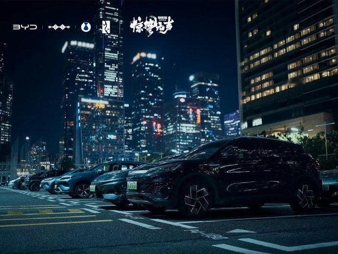 看《惊蛰无声》被这波国安座驾的细节爽到了！这不是简单的植入，是真把比亚迪的技术玩