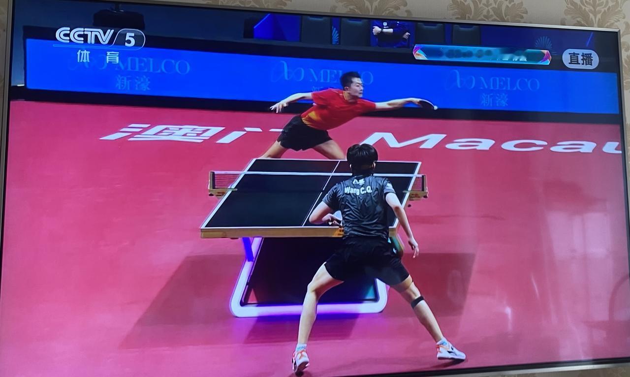 王楚钦4：1轻松拿下铜牌，袁励岑作为没名气的小将进入四强也不简单了，但是他的技术