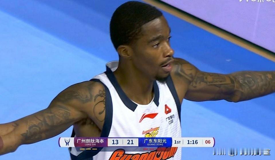 不是吹捧广东，如果上一场有萨姆纳，广东不至于输给山西，你看山西只赢广州龙狮3分，