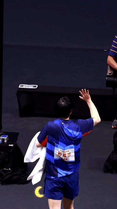 文章标题：莎莎快乐下班文章内容：信息整合与增量补充：莎莎快乐下班事件原文