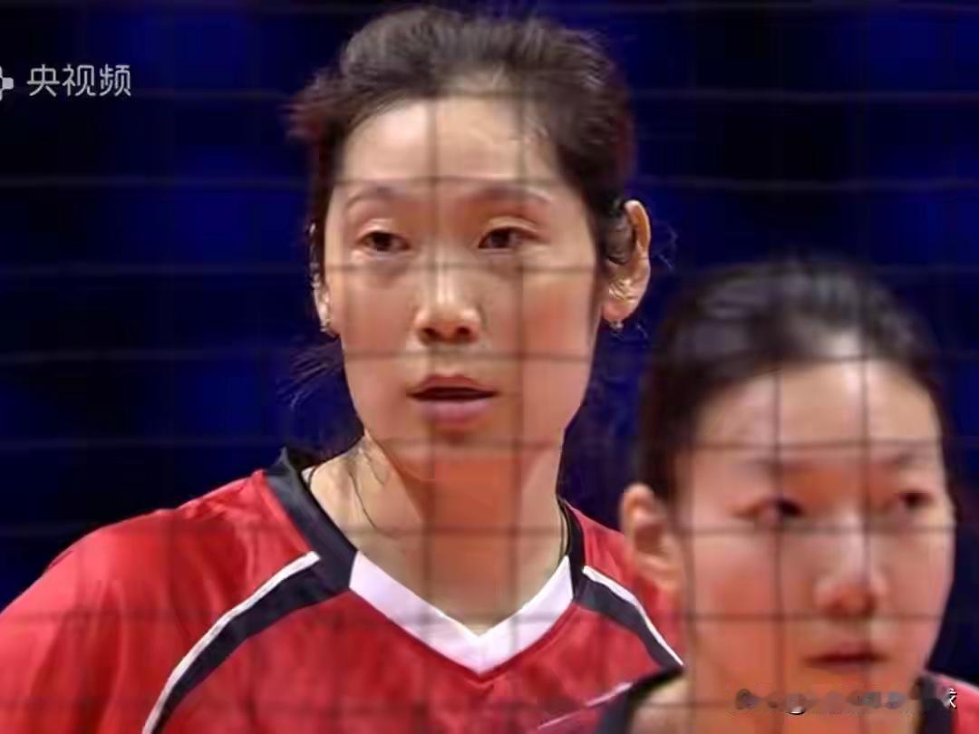 别不信，这就是球星的作用。谁也没有想到，在全运会女排赛中，弱旅河南队，竟然