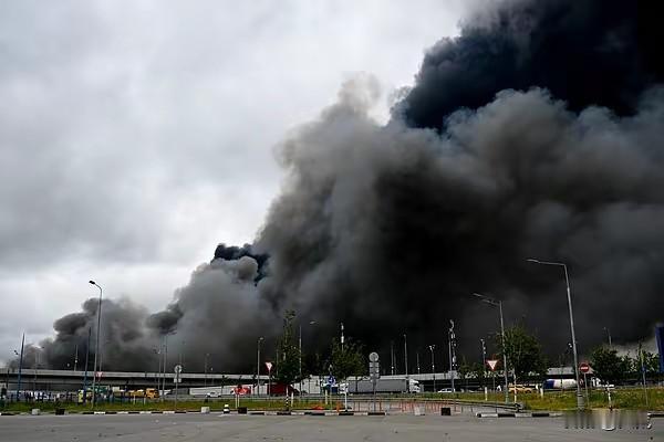 事实终于清楚了，这件事根本不能怪美国，完全是乌克兰咎由自取！因为美国之前曾6次
