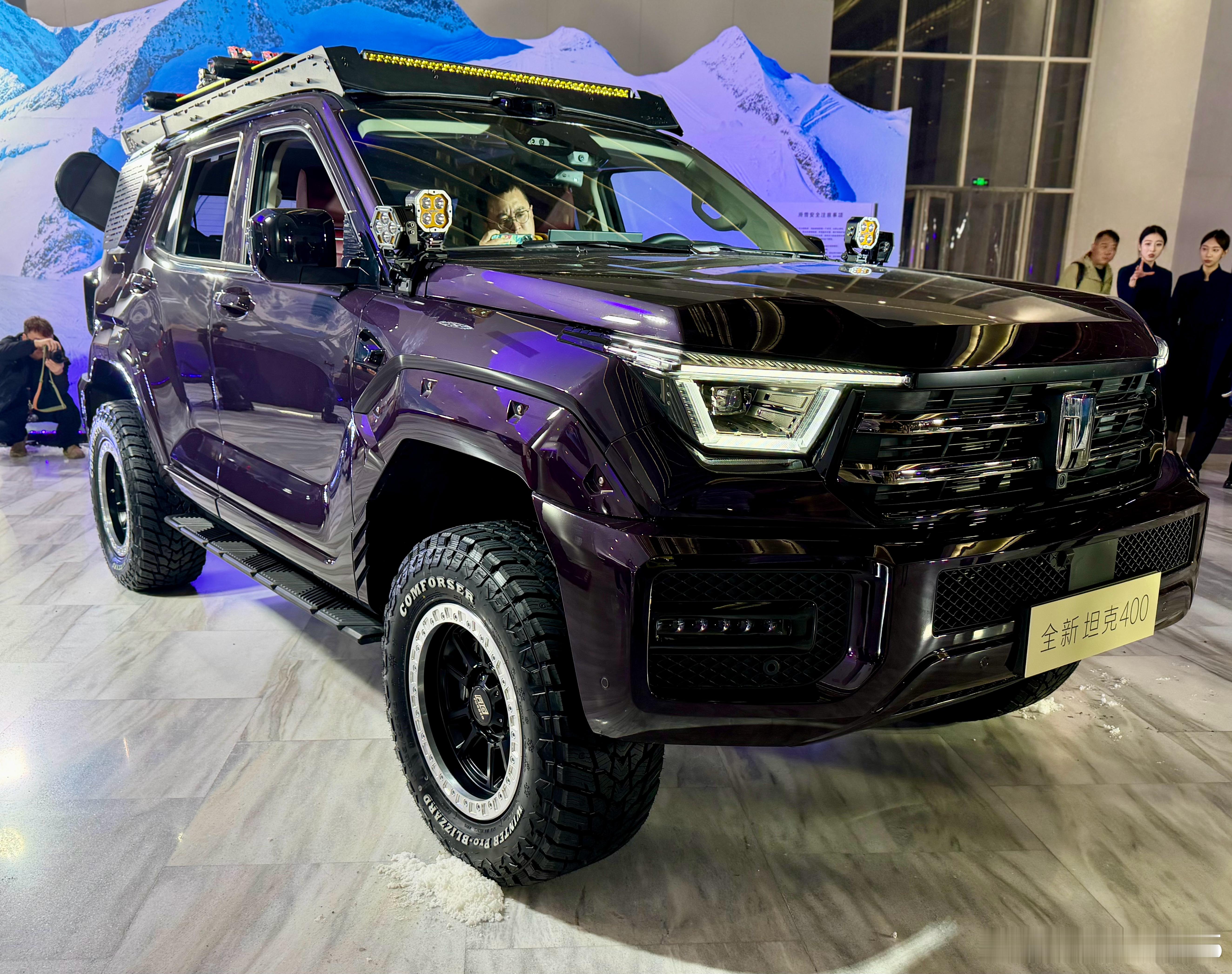 坦克400硬生生把硬派SUV价格打进30万以内（以前只能买坦克300好吧？）卷吧