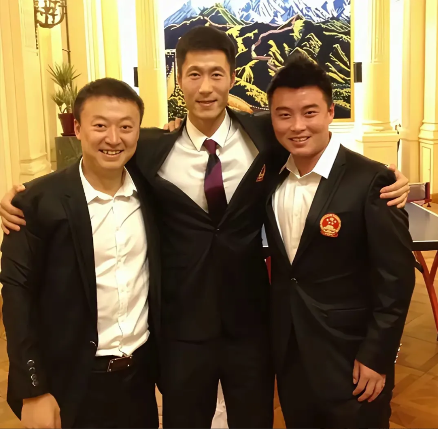 国乒竞聘新周期教练，还是马琳，王皓非他俩莫属，当下没有人的综合能力能超过他俩，他