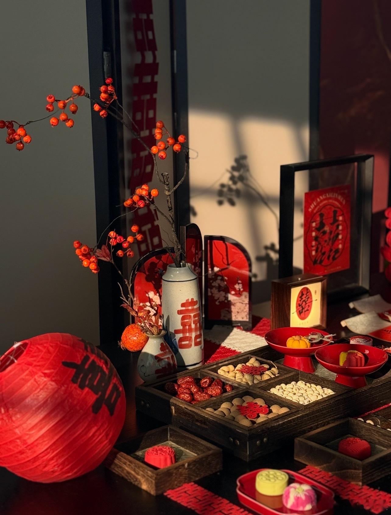 🌟今年为丙午年，明年为丁未年，天干地支火气接续旺盛，土气也随之变得燥热。这两年，不少人的婚姻宫运势