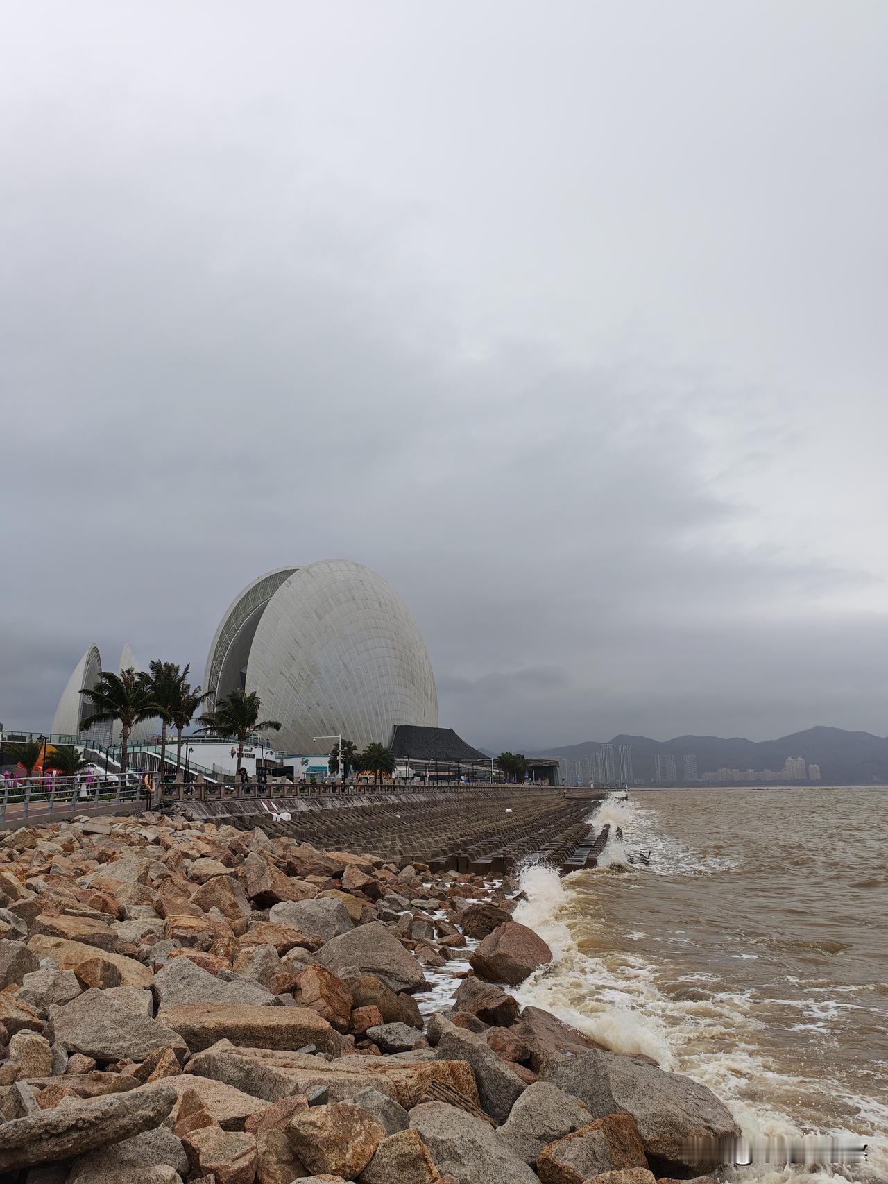 哈哈，组团住院啊，不知道该笑还是该心酸！那个透友上次在门诊做了心脏