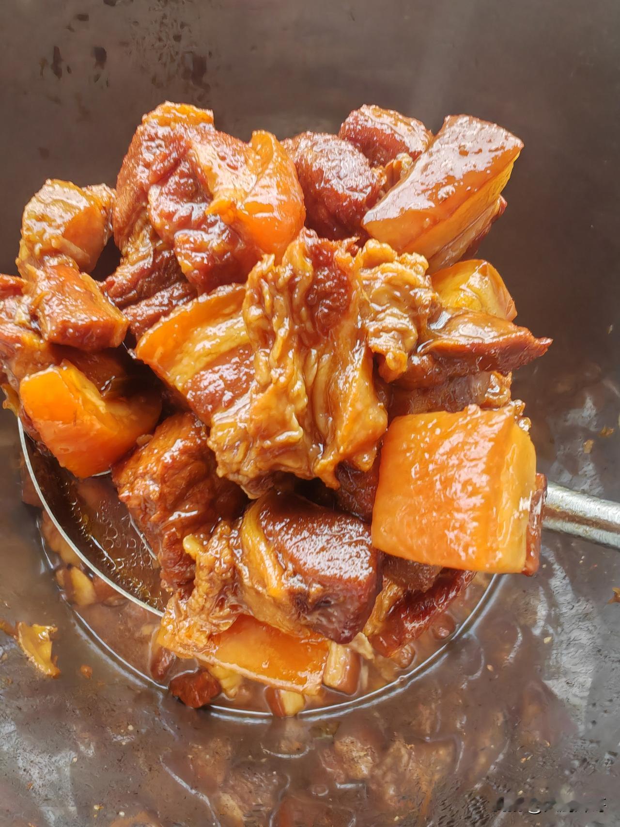 东北菜必吃排行榜，最后一个你肯定没吃过！第一名：尖椒干豆腐第二名：锅包肉第