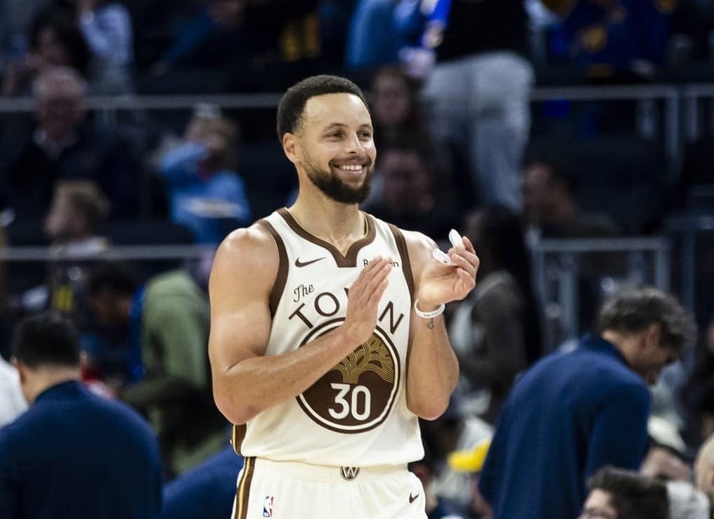 ！！！NBA各个年龄阶段最强球员榜单：19岁：库珀・弗拉格20岁：迪伦・哈珀21岁：康・克努佩尔22