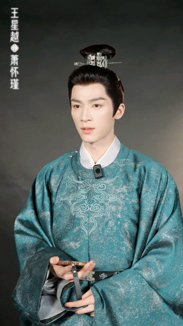 白鹿带着王星越比八了姐狗氛围感天花板，比八名场面，正片我已经等不及了！