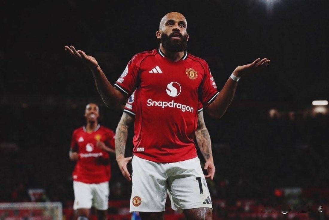 布莱恩·姆贝莫完全兑现了球队曾经对安东尼寄予的期待。曼联曾希望安东尼成为一名直