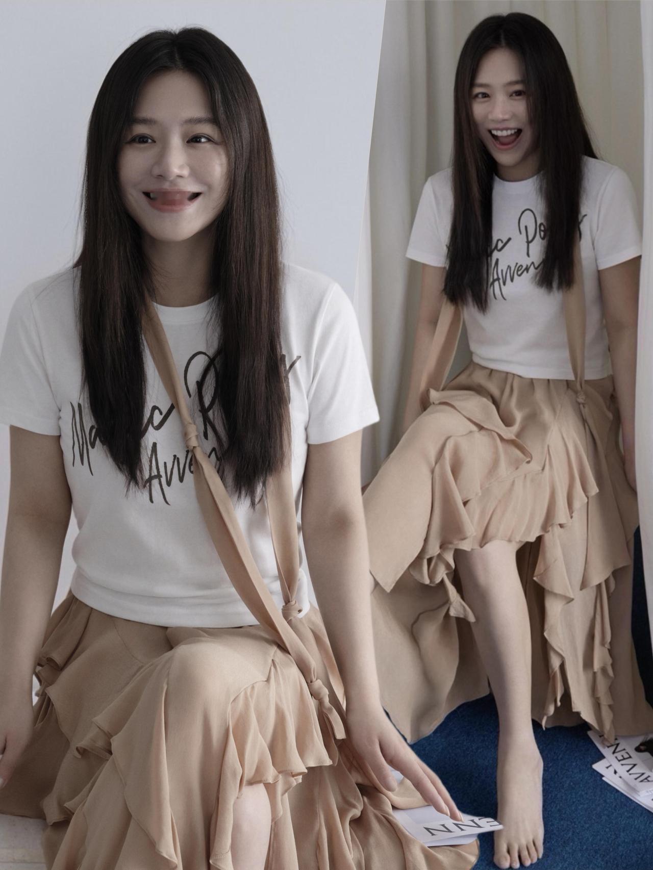 马思纯终于选对造型，这几套超美！松弛文艺感拉满，浅白T恤配卡其纱裙温柔又灵动