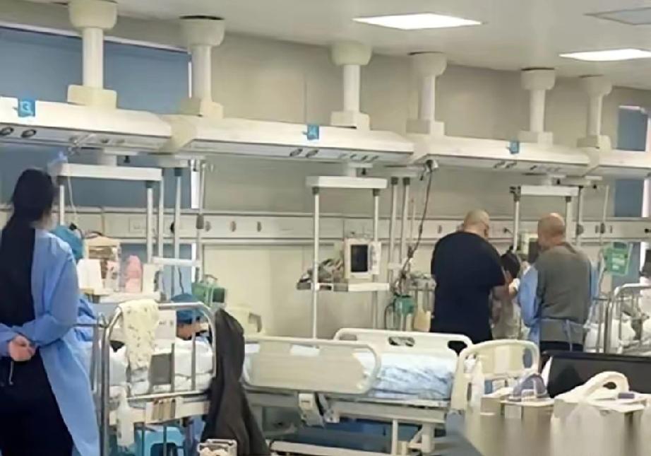 甲流重症按小时进展！这些信号，家长再忽视就晚了刷到一则甲流相关的新闻，看完