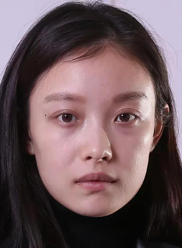 倪妮长相一般，但是张艺谋却说：倪妮是一个新时代的新类型，前途不可限量。倪妮在张