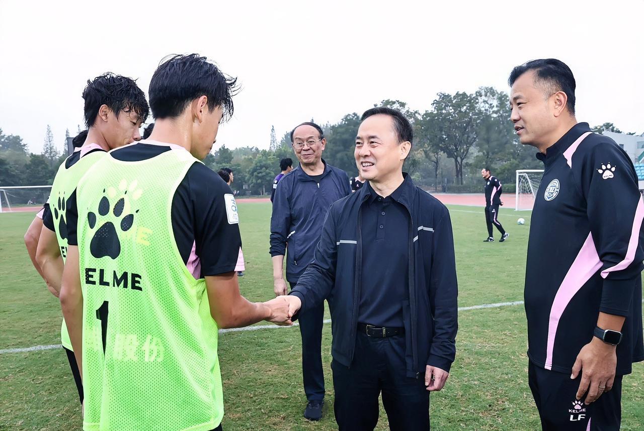 #高看徐州#9月23日，市委书记宋乐伟，市委副书记、代市长沈峻峰看望慰问正在紧