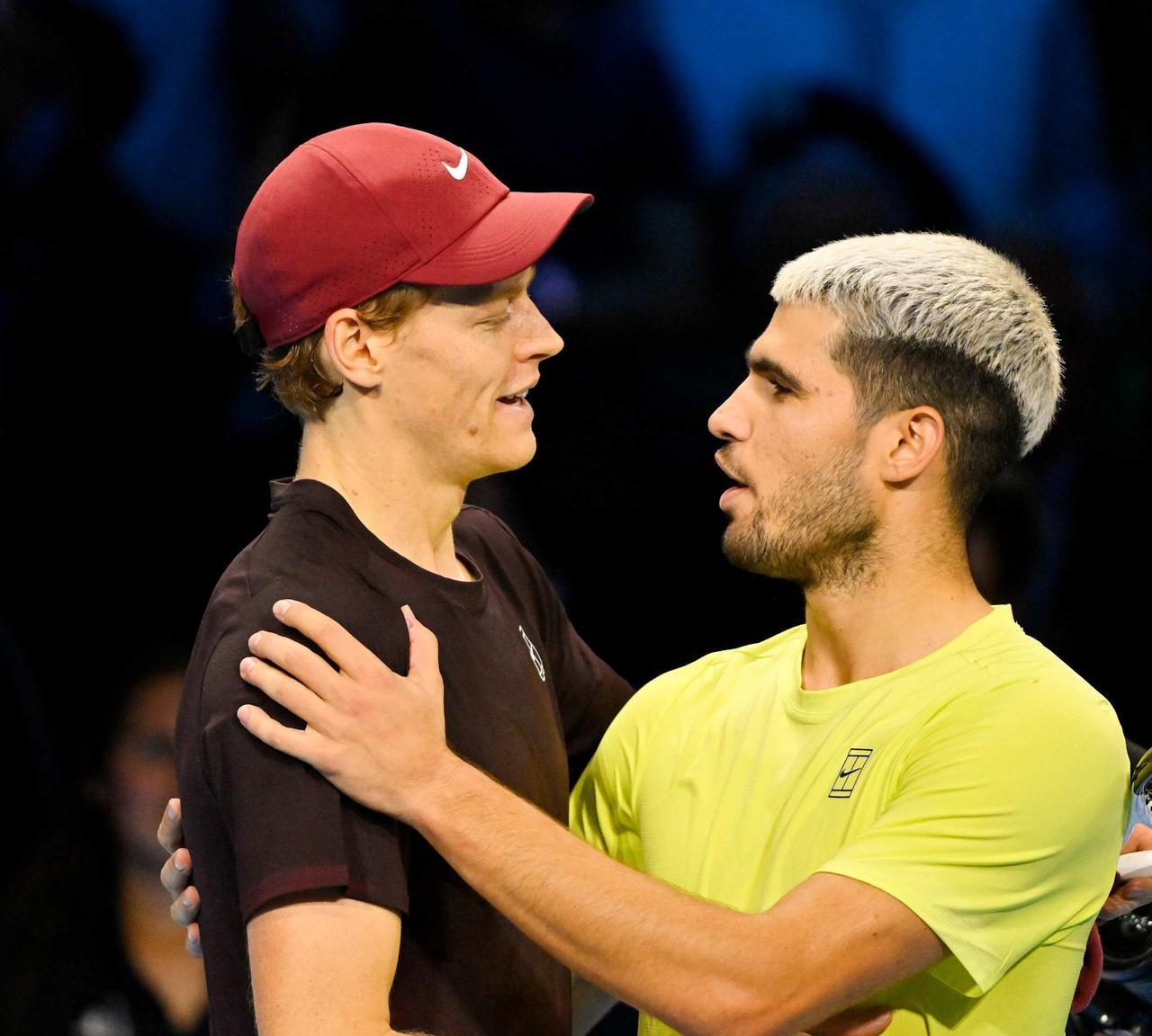 本赛季网坛，共计4位球员的奖金总额突破1000万美元：1.辛纳：1911万美元