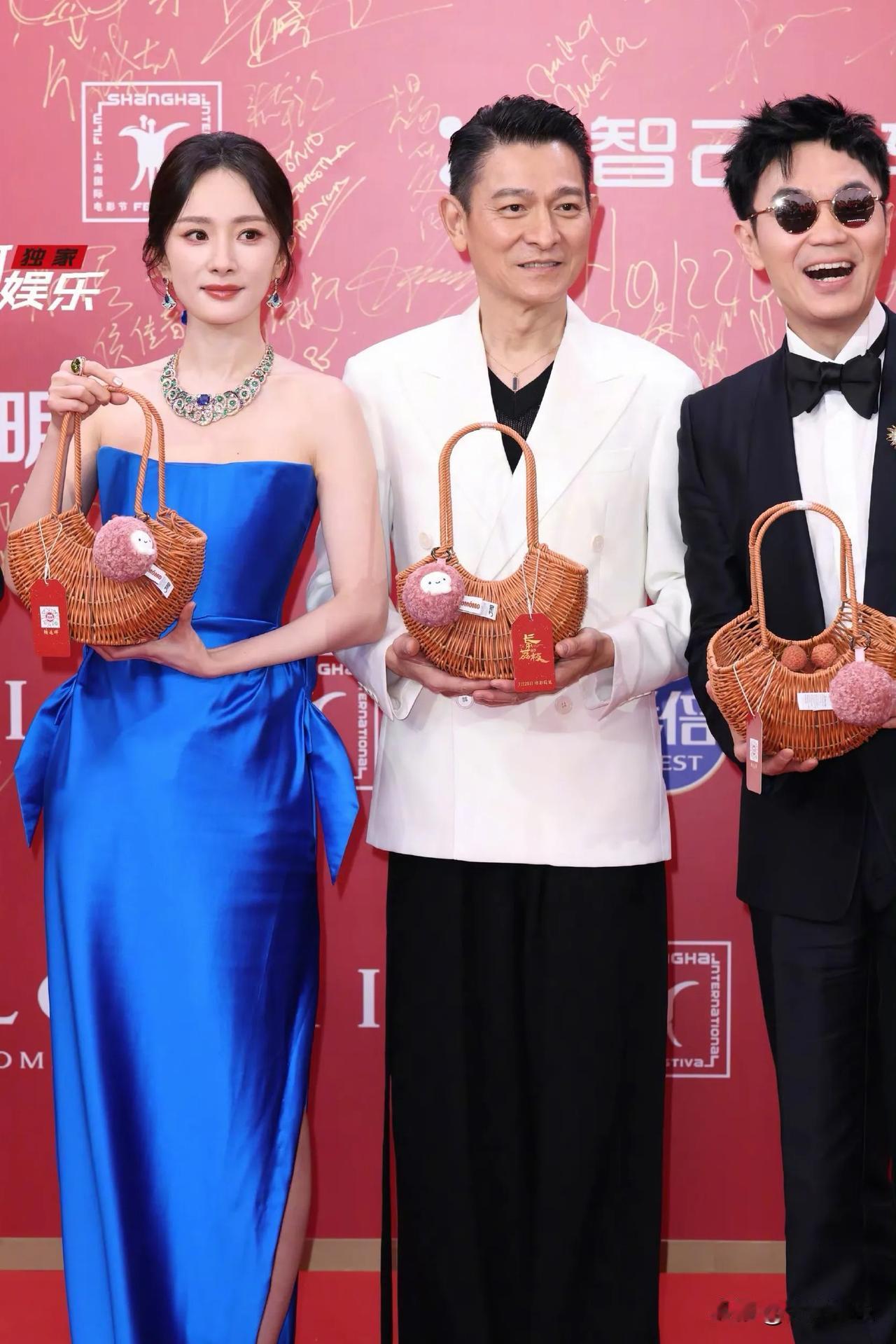 杨幂：反正我和刘德华一起走红毯了，电影你们看不看无所谓了。近日，电影《长安的