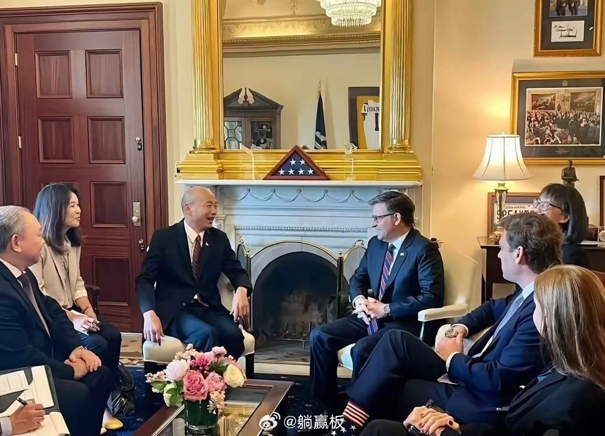 台湾名嘴介文汲给予韩国瑜窜美高度评价，称“取得了重大‘外交’突破”，而黄介正甚至