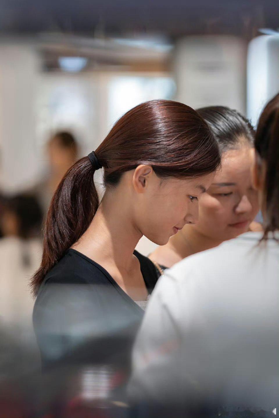 南阳七七街拍生图​好苗子如果动态大表情也不崩的话演员圈可以进货了[爱心]