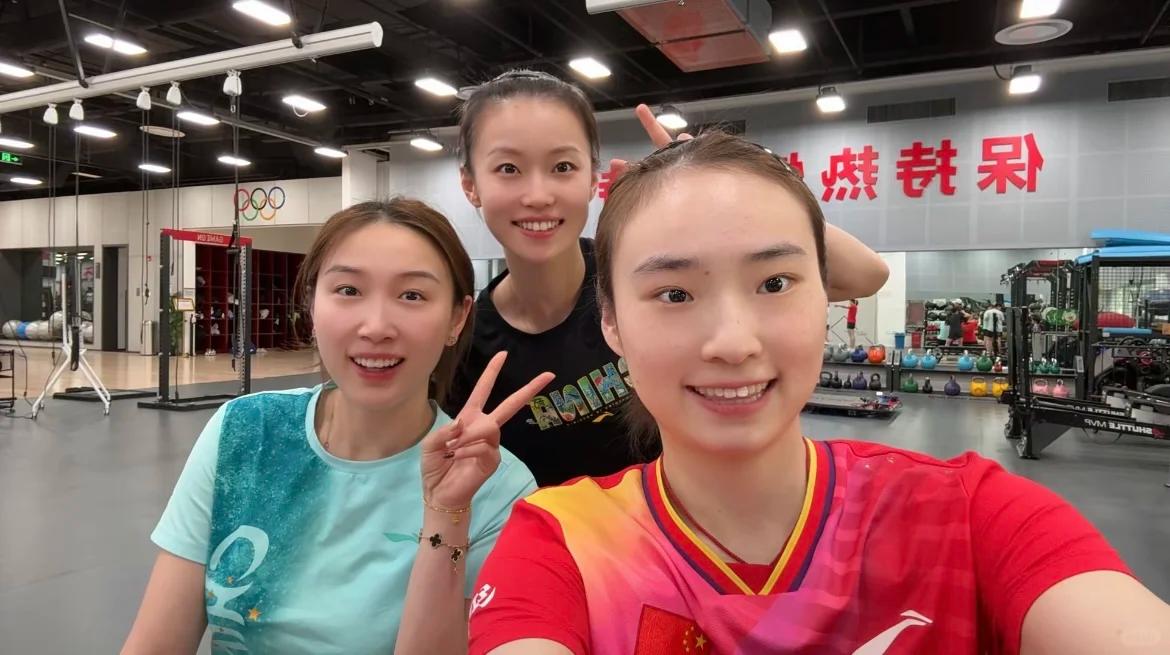 钱天一也不怎么打国际比赛了。昨天看到WTT多哈球星挑战赛的参赛名单出来了，林高