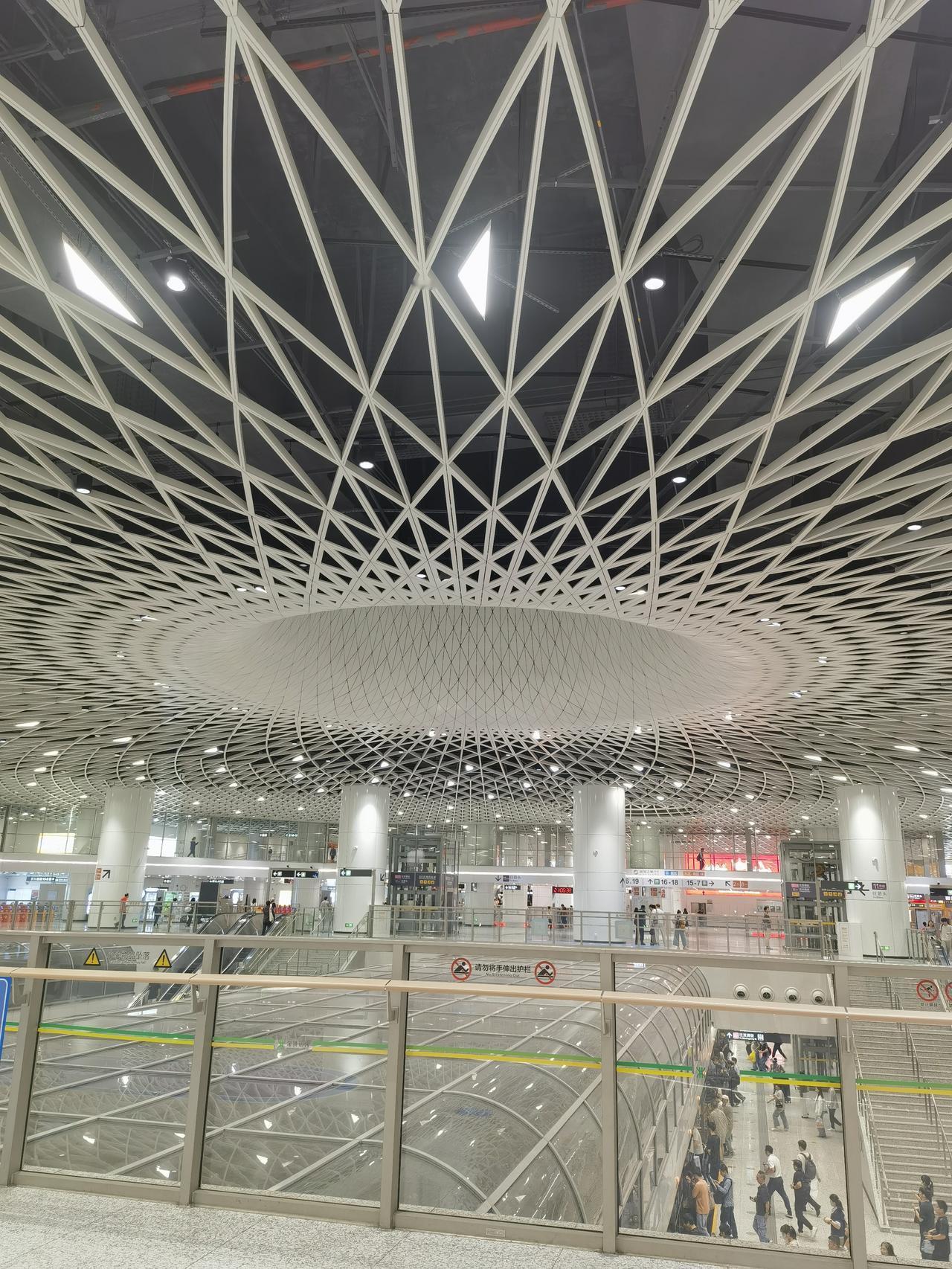 深圳之眼系列篇（十）标题：万科能走出困境吗？（本文篇幅较长，决议你粗略阅读）