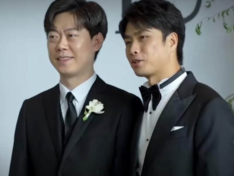 韩国的电竞国宝是Faker李相赫，而人皇sky是中国电子竞技第一人，那么中国有谁