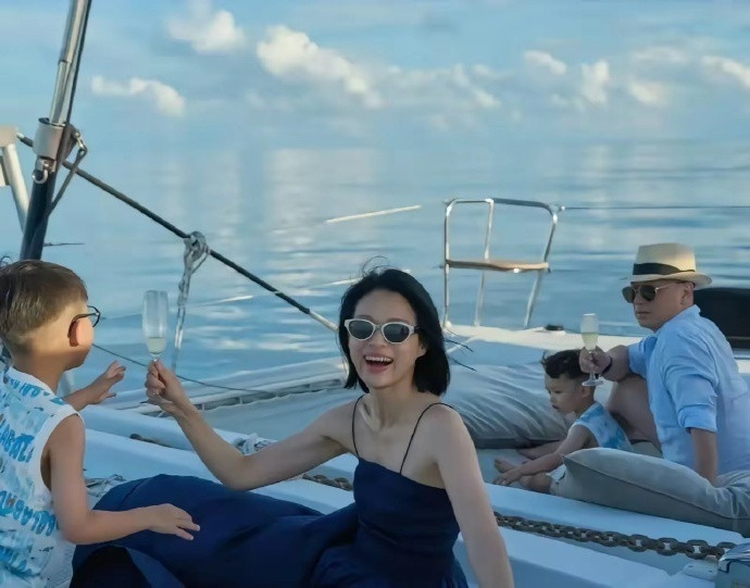 胡杏儿的经历告诉我们，要及时止损，后面更好