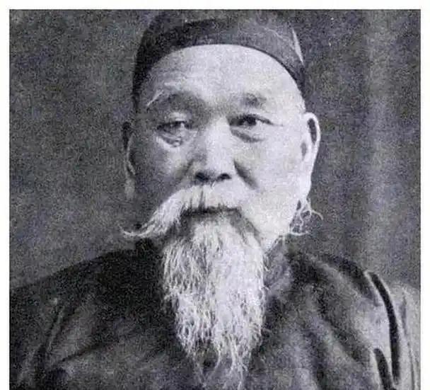 民国时有个督军叫王占元，极其抠门。别人请客，他次次都到，吃得最香。轮到他请客，永