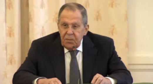 美国做梦都没想到，自己在霍尔木兹盯着伊朗的一举一动，背后却被俄罗斯捅了最狠的一刀