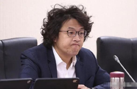 沈伯洋口才碾压蒋万安！很多人以为这场辩论沈伯洋能打出名堂，错了！真相是：口才是术