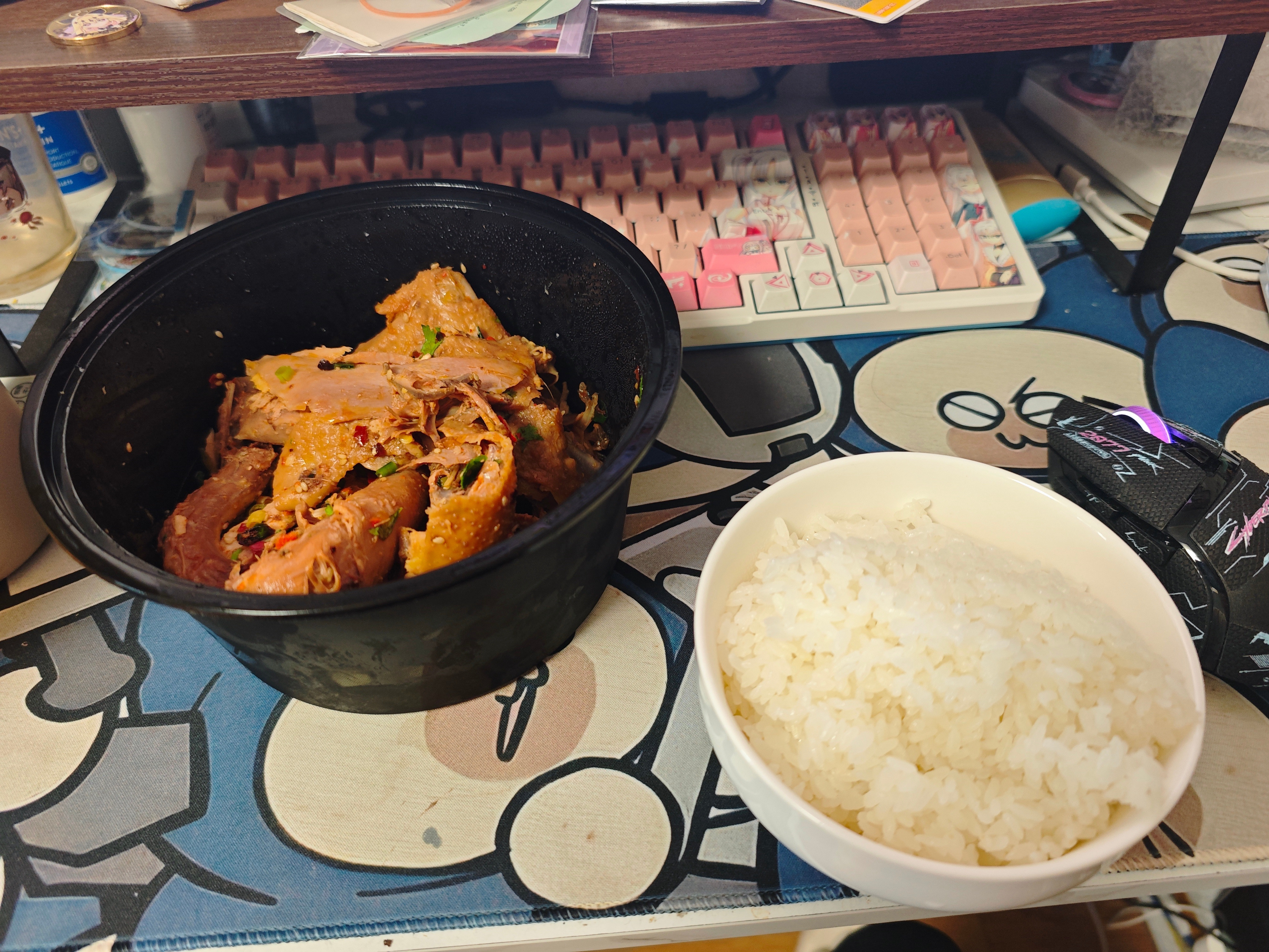 今天的早午饭，虽然有点早，把昨天的麻辣鸡吃了