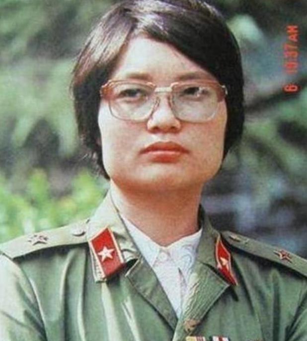 1986年，23岁女医护刘亚玲以回家探亲为由，向医院请假，谁知她居然偷偷溜到了老