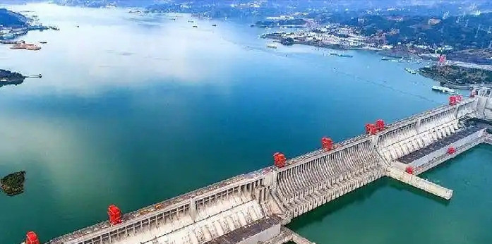 美国不敢炸三峡大坝的原因美国为啥不敢炸三峡？这事儿想想就