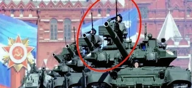 中国高规格出席俄罗斯庆典，传递三大信号：一是为俄罗斯撑场子。其他国家都是派个代表