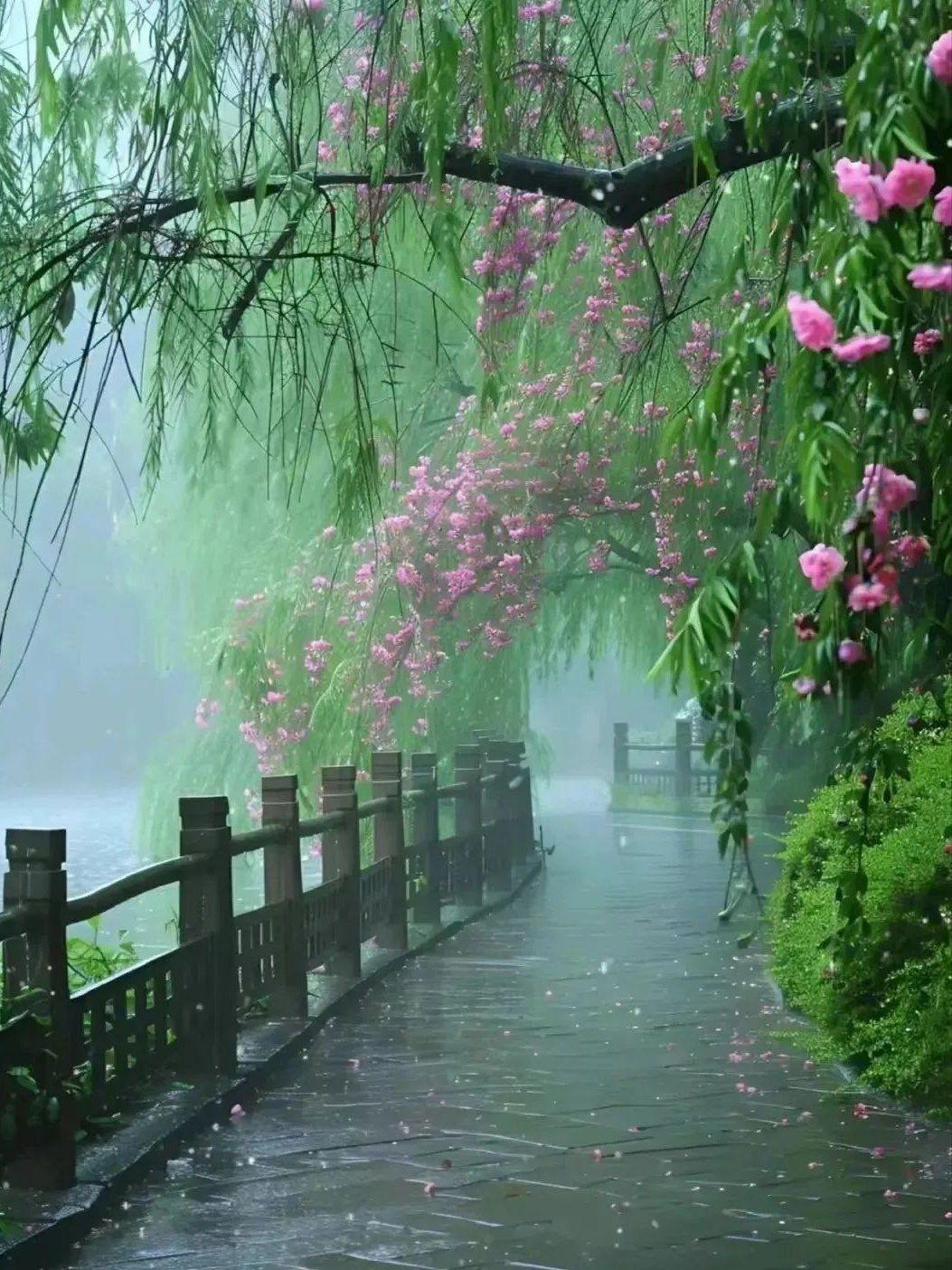 上联：淅淅沥沥初春雨，下联：纷纷扬扬暮秋霜，下联：飘飘洒洒冬雪寒。