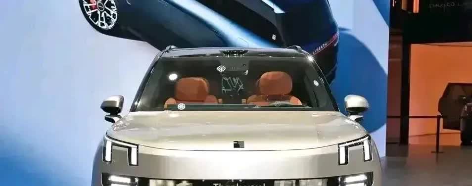 一觉醒来，车圈又沸腾了，2025年国补新政策来了：1、首次购车，并且名下