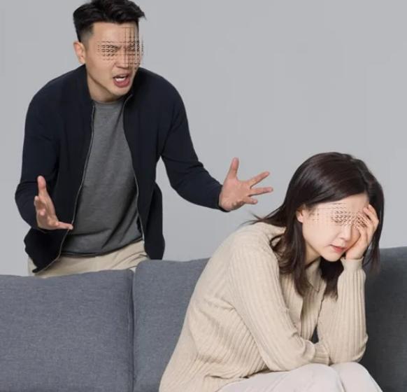 “有这样的岳父母还不偷着乐！闹哪出？”浙江杭州，女子与丈夫婚后在外地生活，父母牵