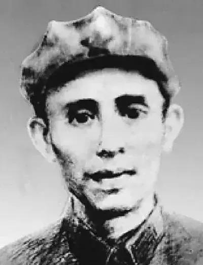 彭德怀的侄子彭钢回忆道他曾问伯伯：“你们七八百人能守住井冈山吗？”彭德怀说：“为