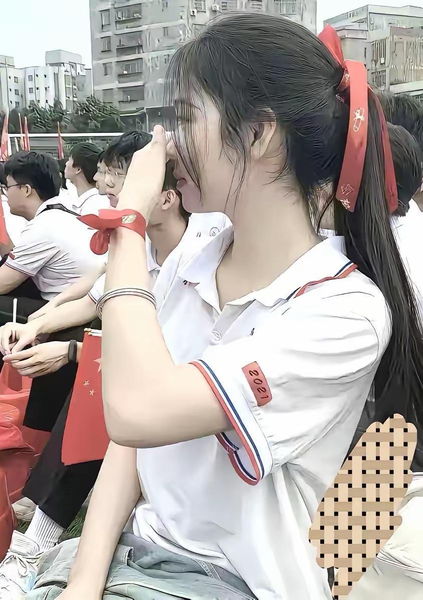 这班级唯一女生