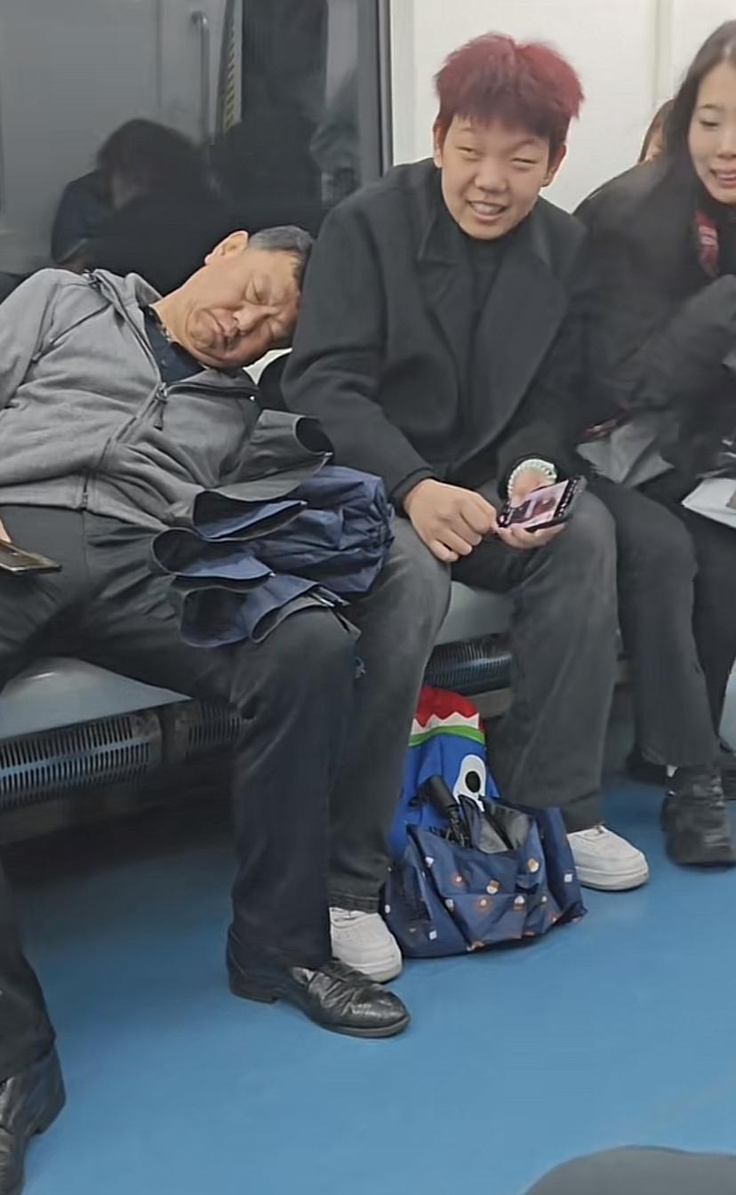 大爷是个装糊涂的高手。