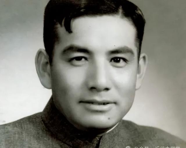 <em>王玉龄</em>守寡艰辛，蒋经国纠缠不休，她终赴美自立